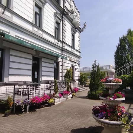 Hotel Cade Písek エクステリア 写真
