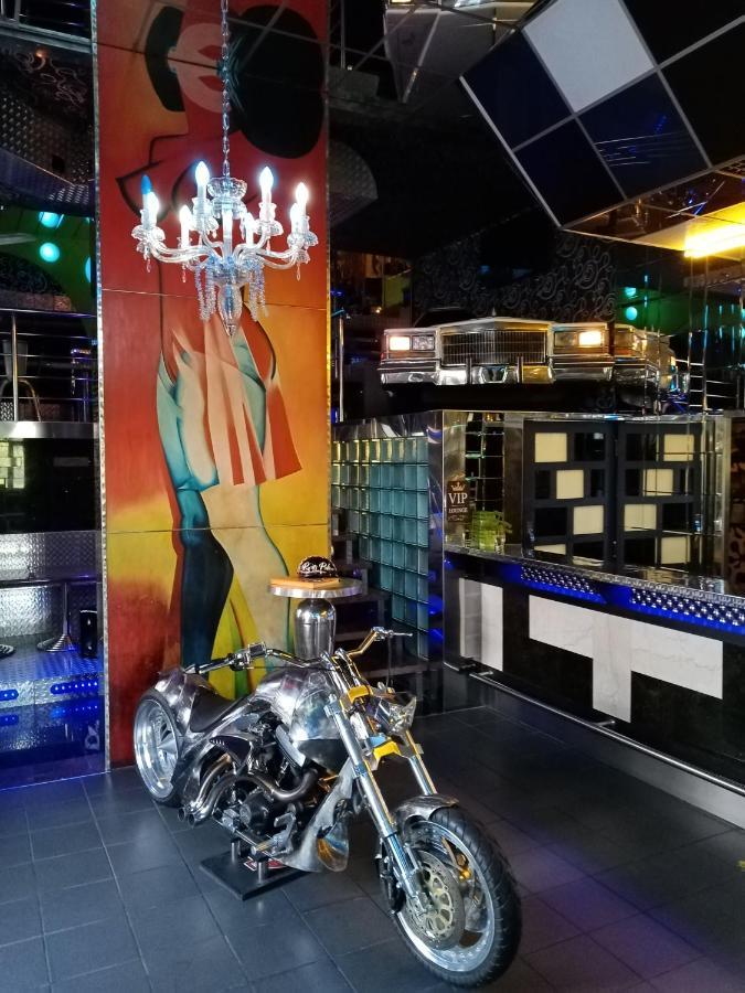 Hotel Cade Písek エクステリア 写真