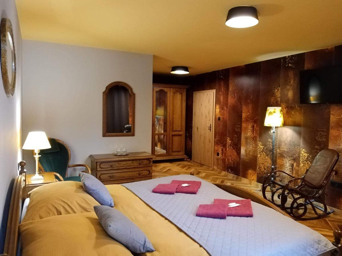 Hotel Cade Písek エクステリア 写真