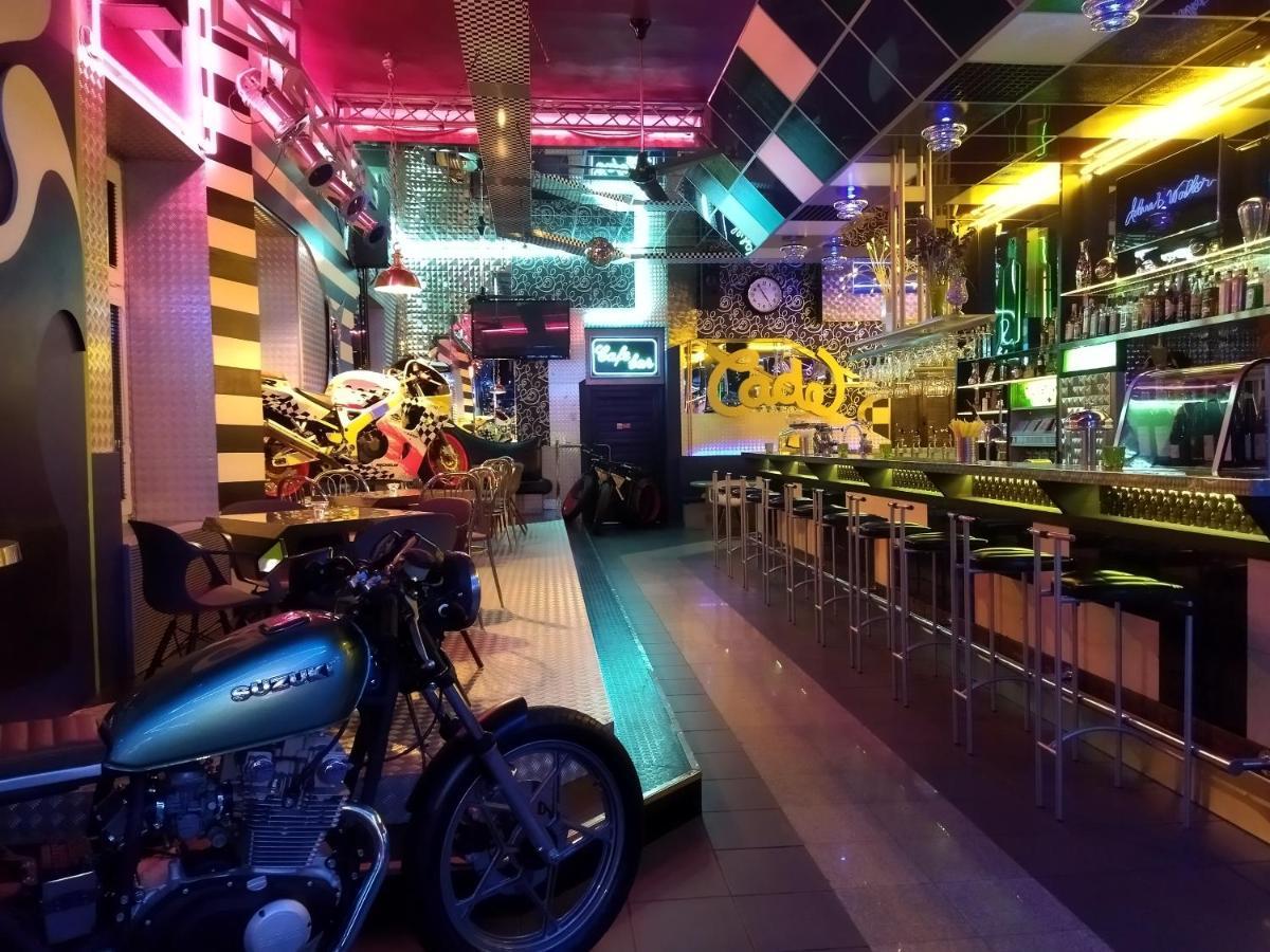 Hotel Cade Písek エクステリア 写真
