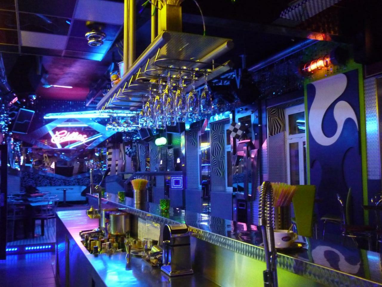 Hotel Cade Písek エクステリア 写真